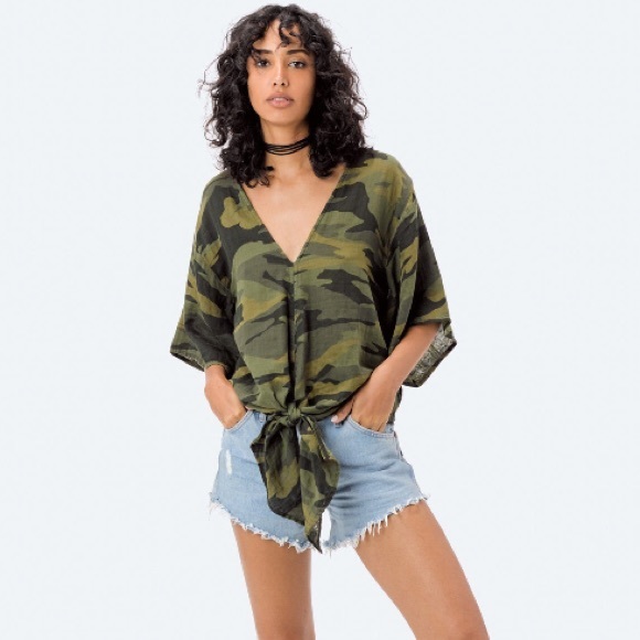 Love Stitch Tops - Lovestitch Camo Tie Front Relaxed Fit Top NWT